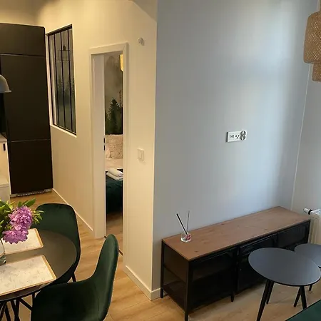 Gallery Center Apartment *