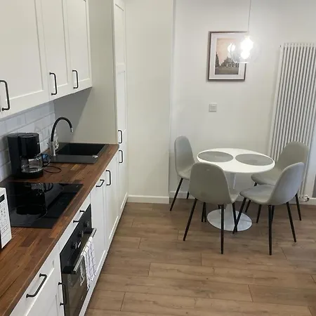 Gallery Center Apartment *