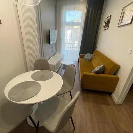 Apartment Gallery Center *